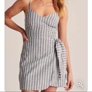 Abercrombie NWT wrap mini dress